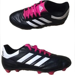 ADIDAS Boys size 5 SOCCER 3 STRIPE CLEATS